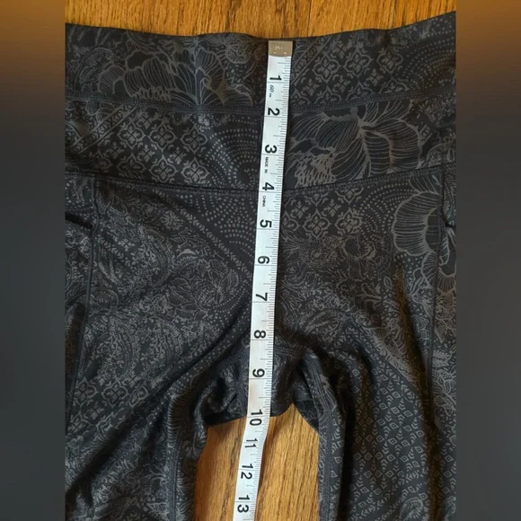 Athleta Patterned Leggings XS - Picture 4 of 8